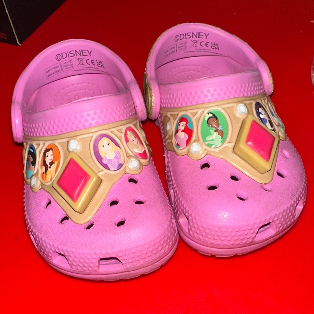 Disney Princess Pink Kids Light Up Crocs